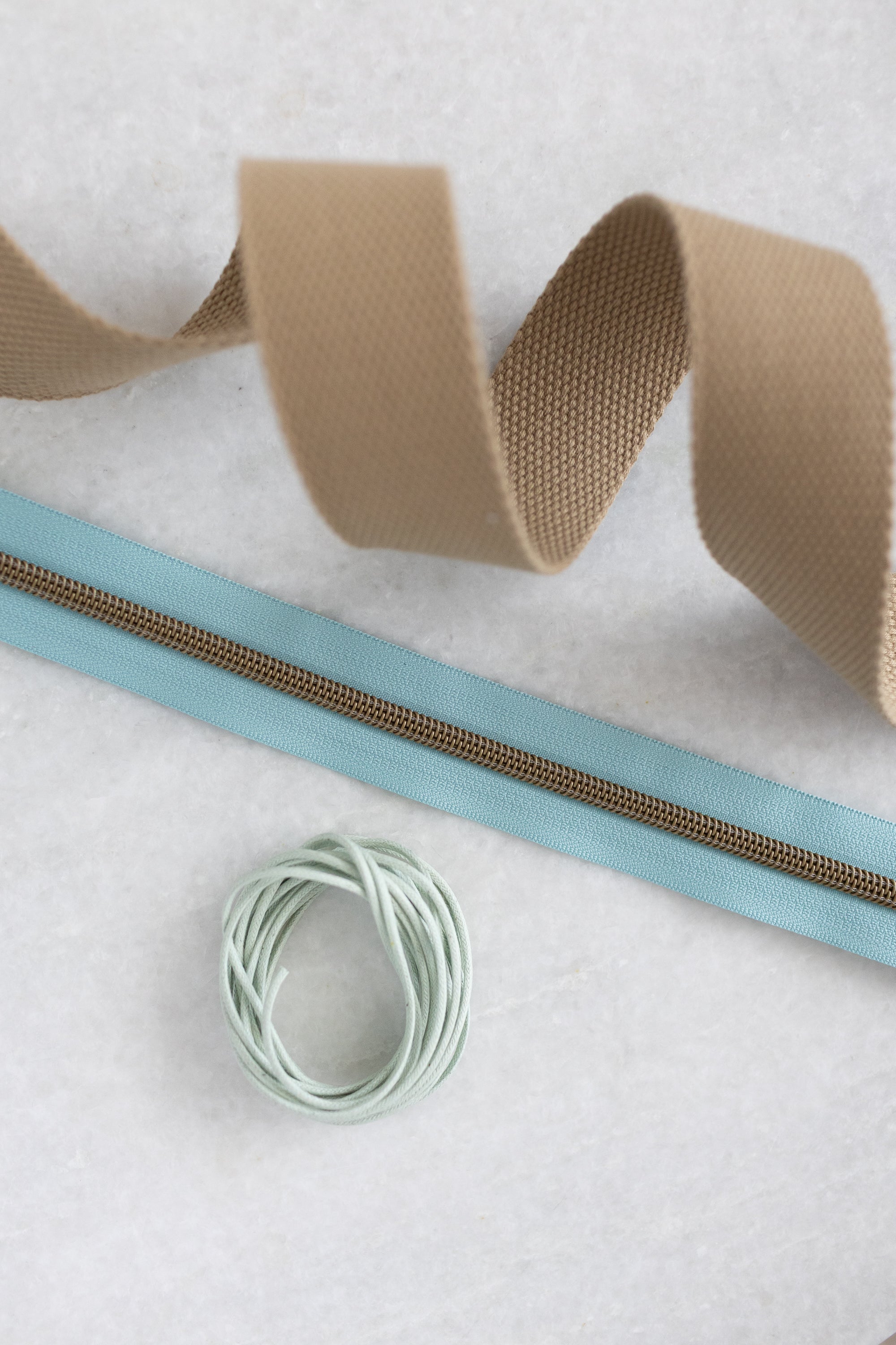 Aquatic - #5 Bronze Nylon Zipper Tape