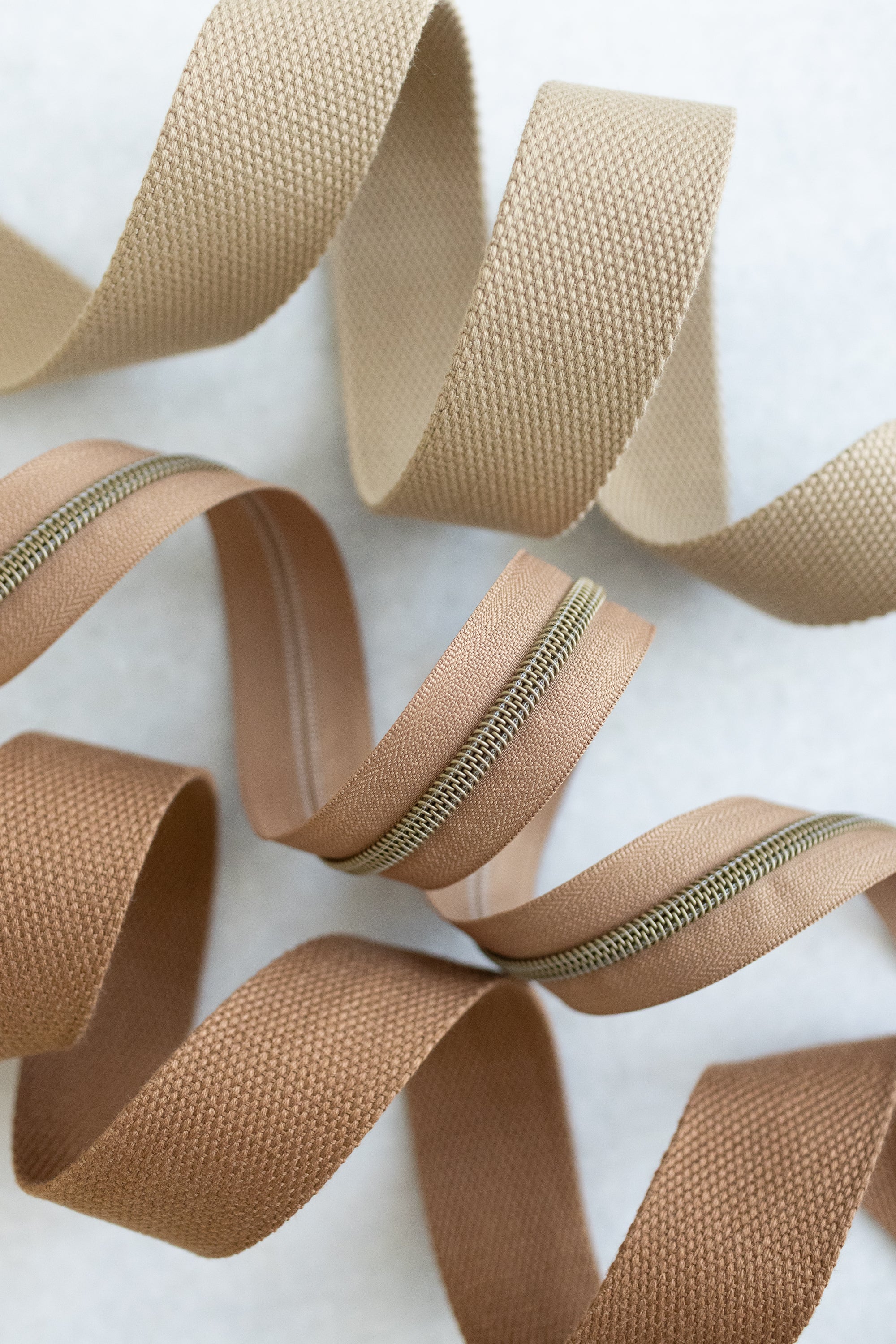 Pecan - #5 Bronze Nylon Zipper Tape