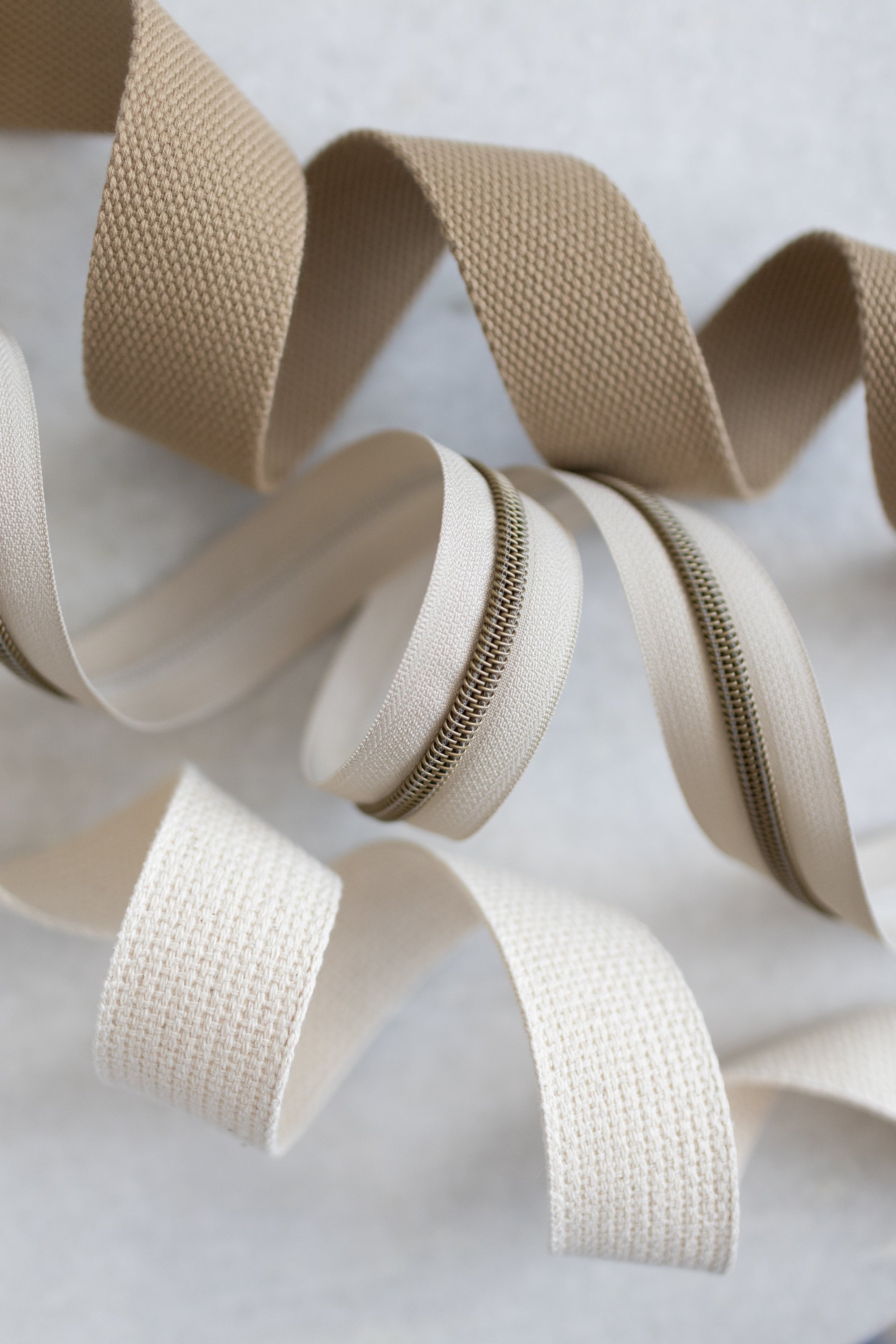 Sand - #5 Bronze Nylon Zipper Tape