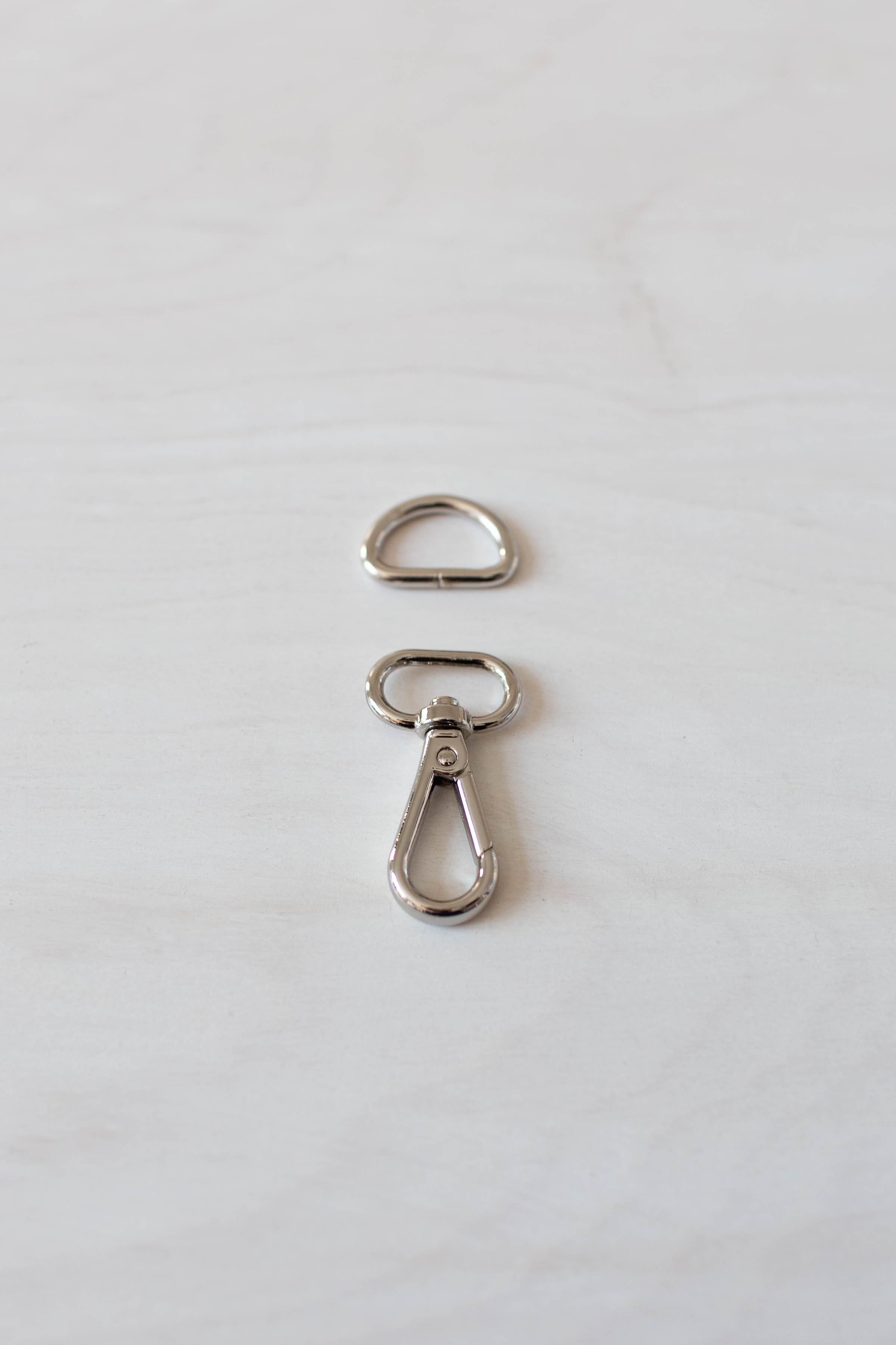 3/4"-wide Hardware Kit
