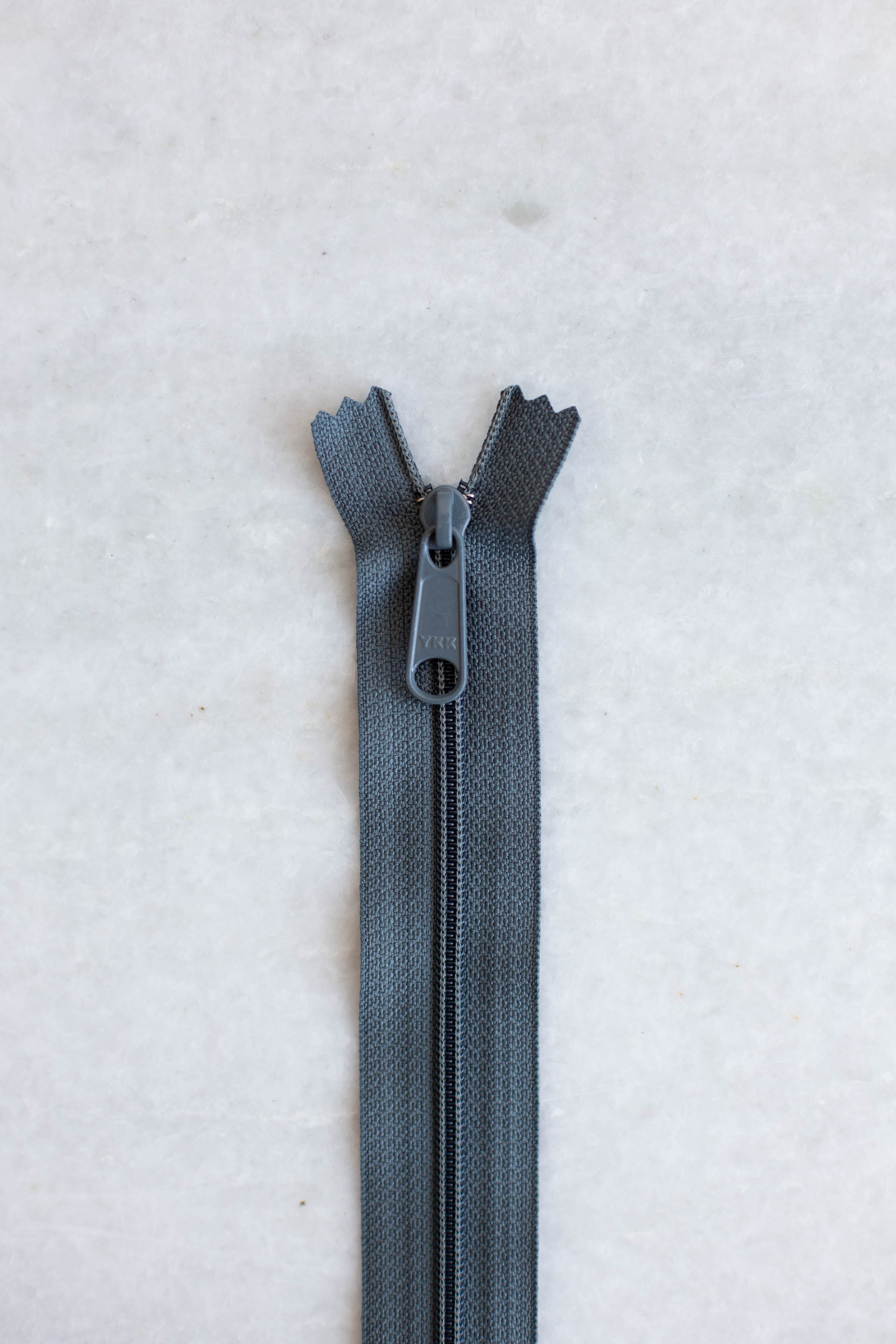Color Dark Gray