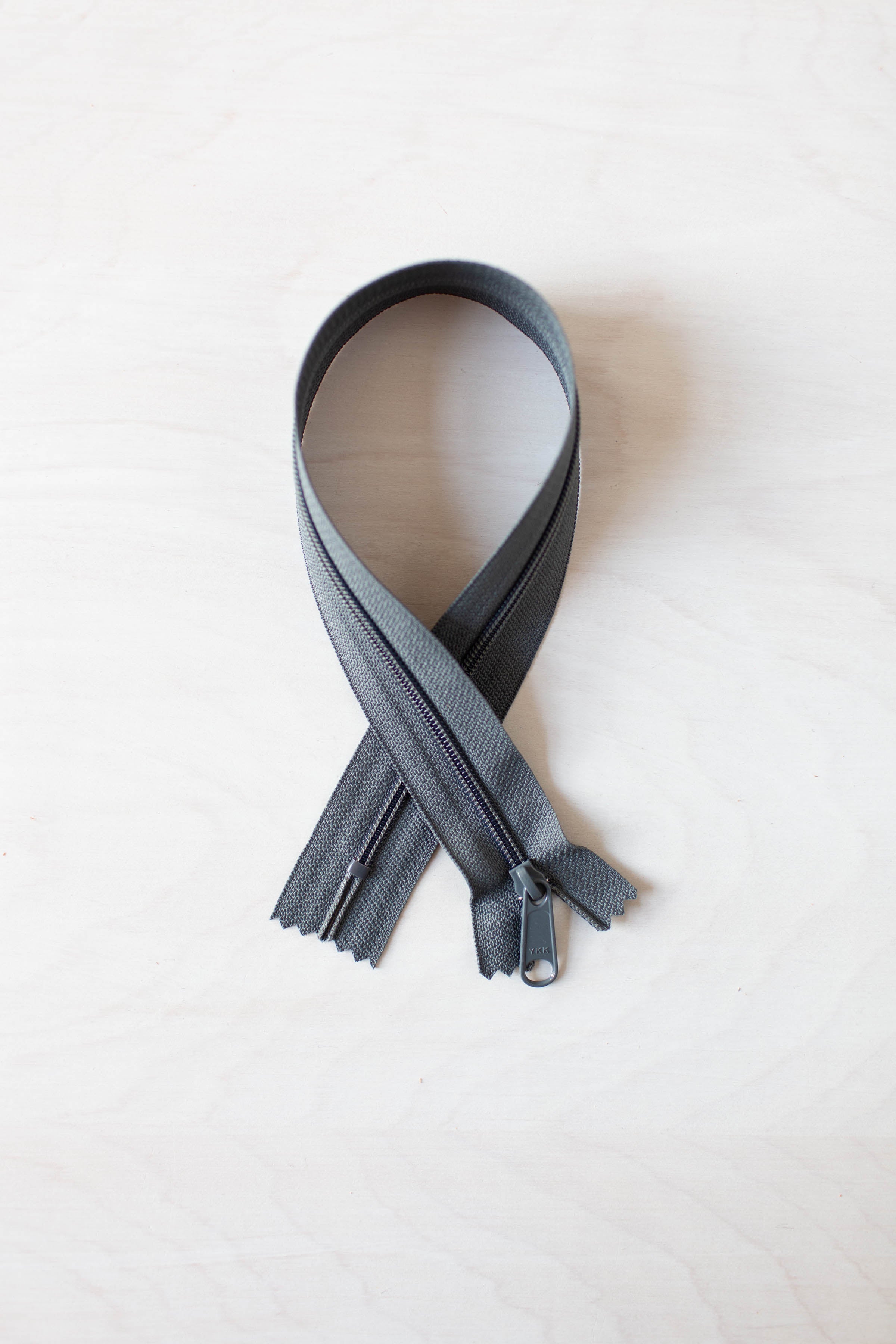Color Dark Gray