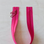 Color Hot Pink