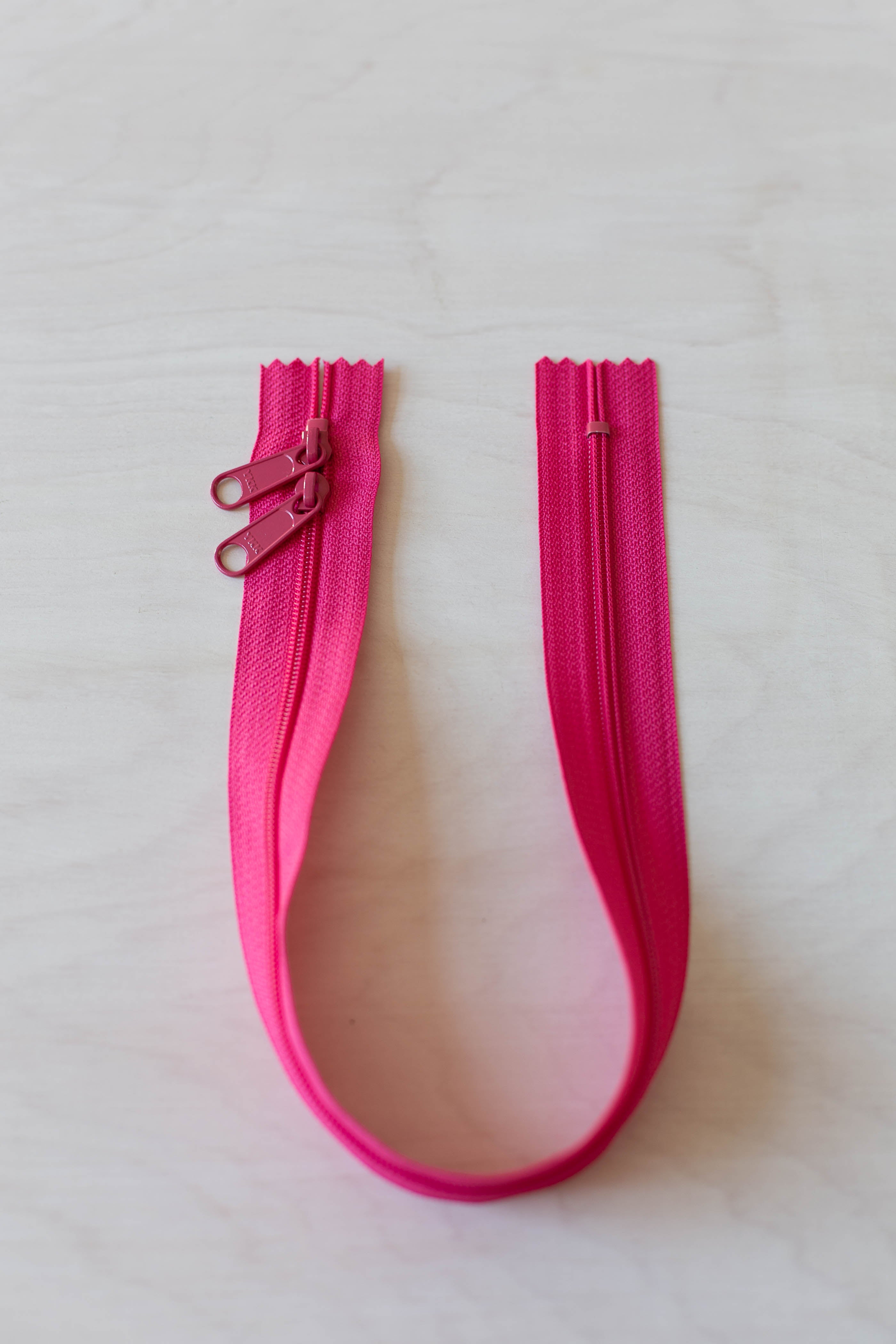 Color Hot Pink
