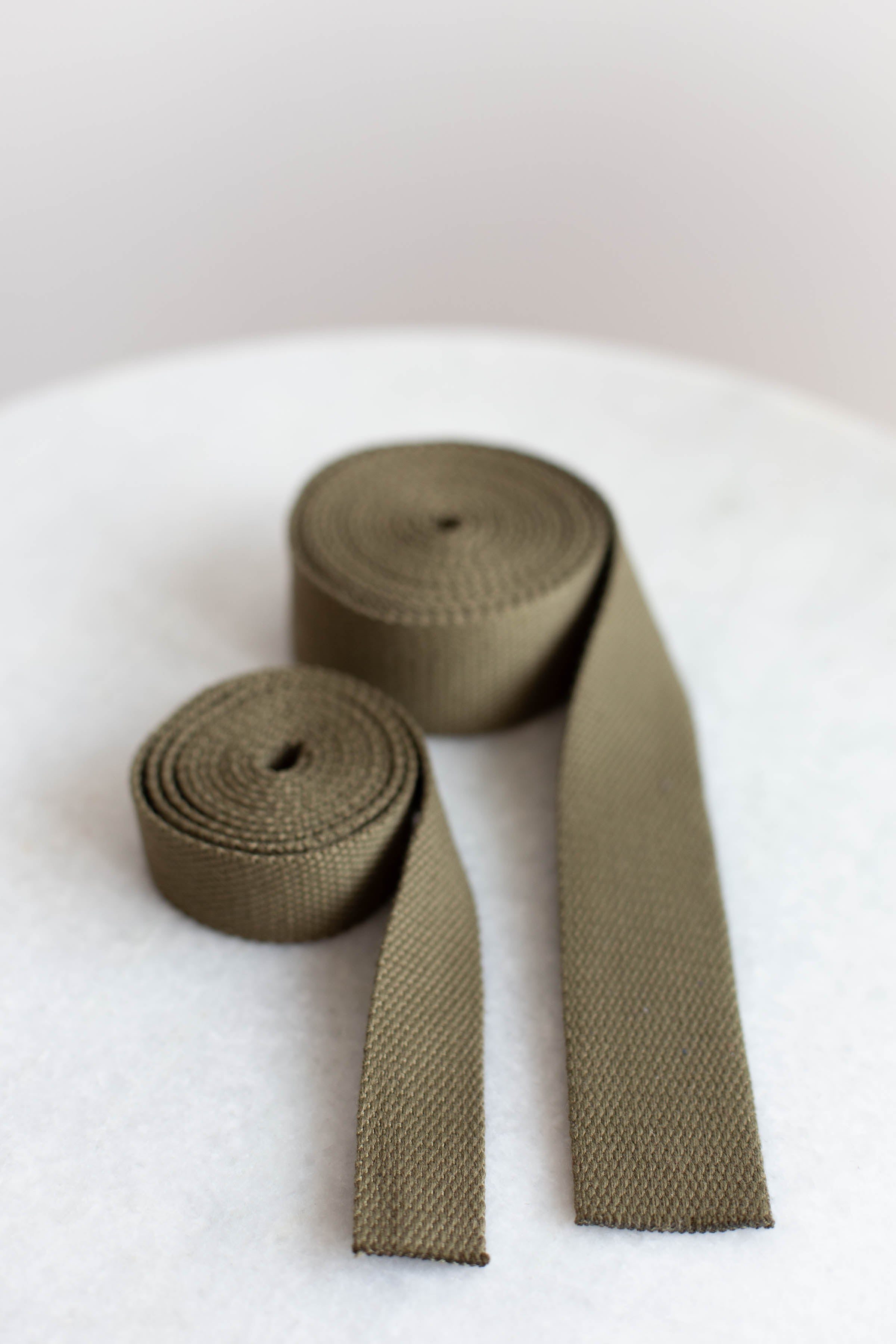 Color Army Green