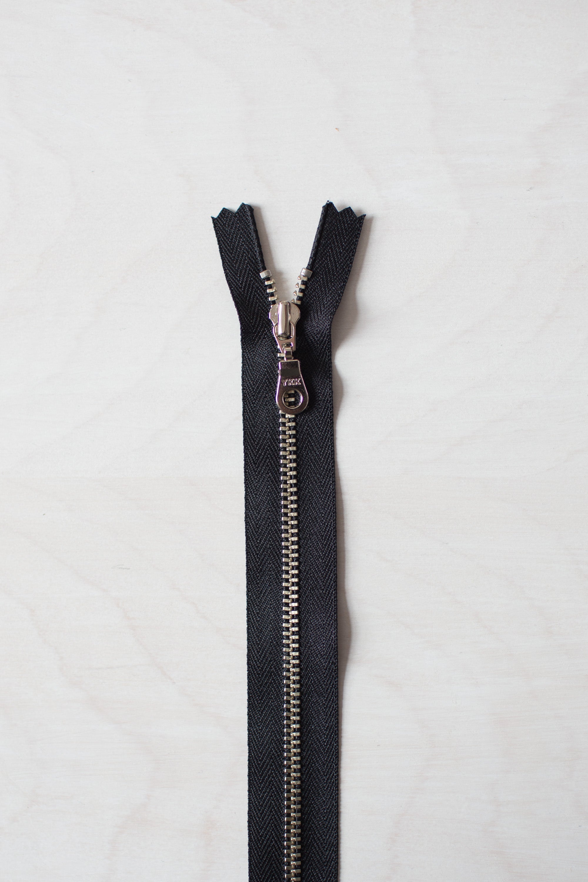 Color Nickel/Black