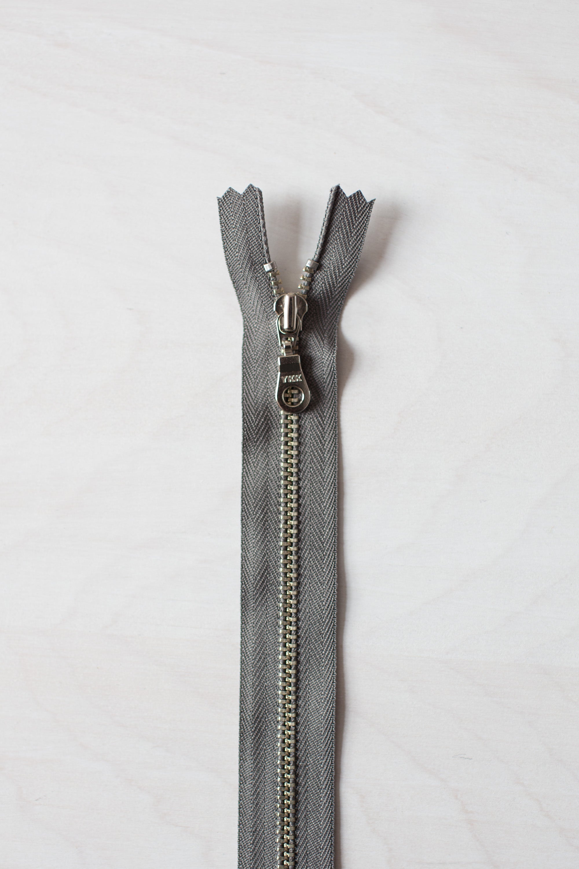 14"/35.5cm Metal Zipper