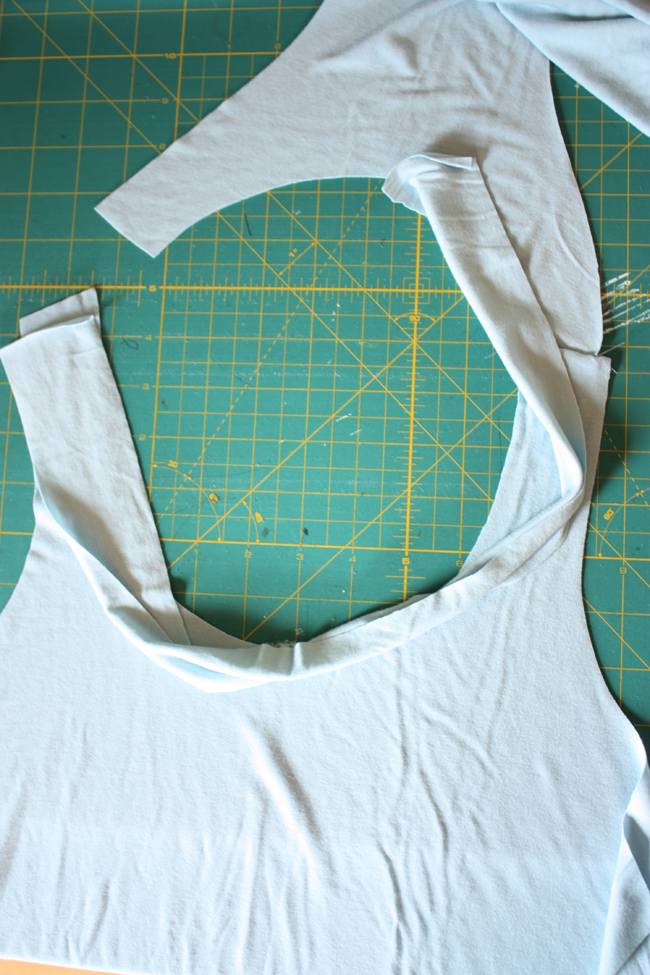 racerback tank tutorial: sewing with knits mondays - Noodlehead