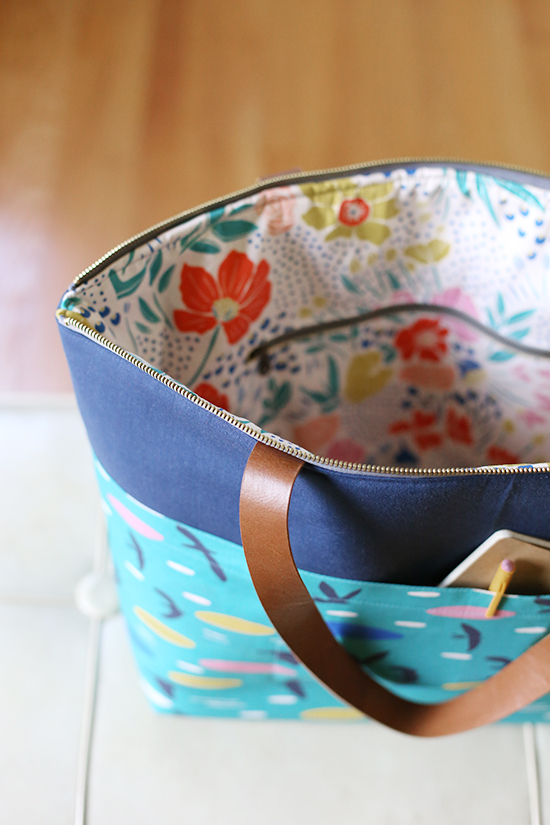 Lore Zip Top Tote by Anna Graham, pattern in book Handmade Style