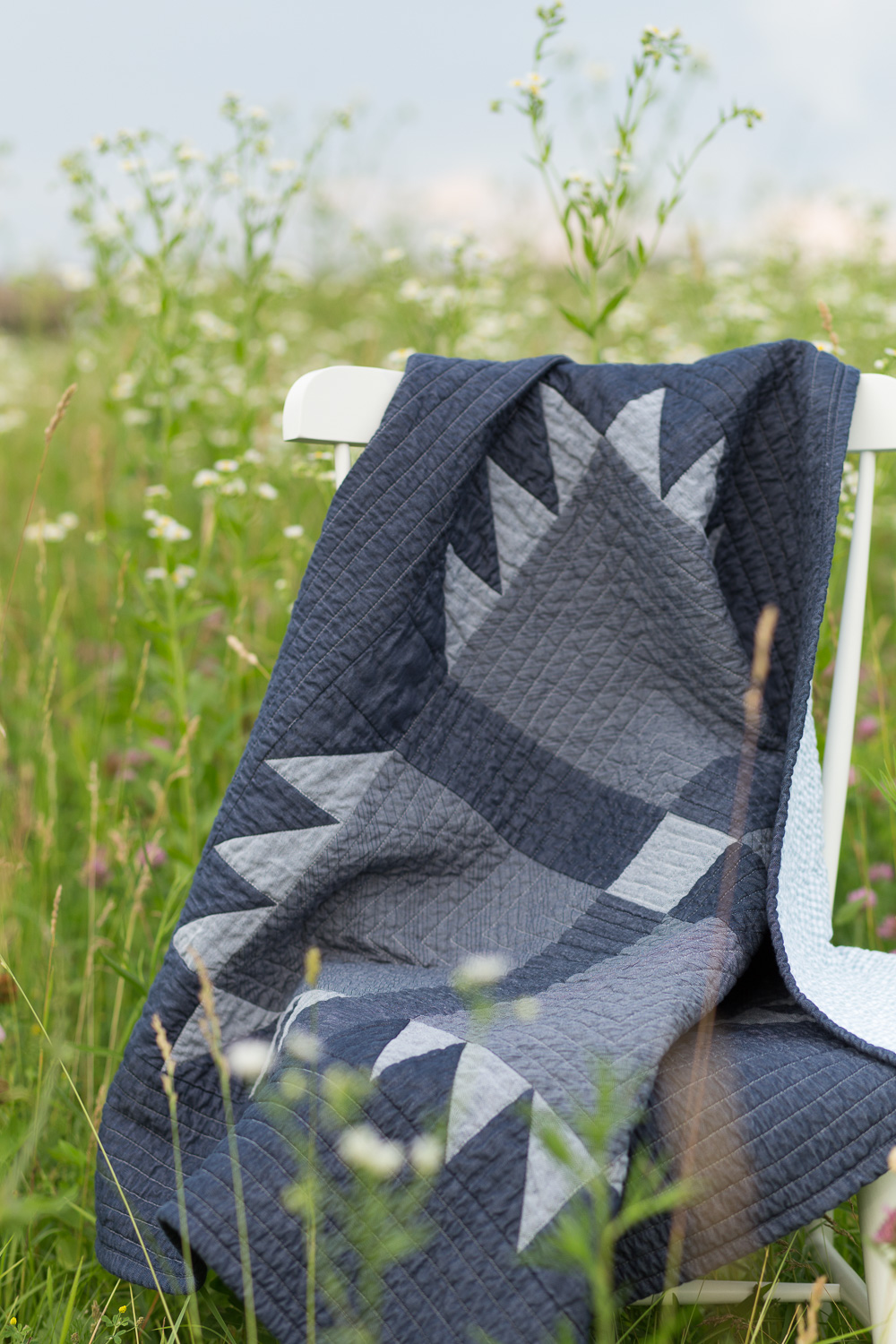 Chambray Bear Paw Baby Quilt - Noodlehead
